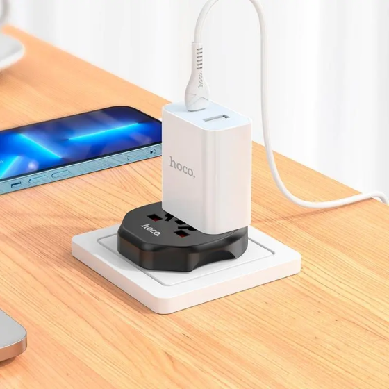 Мережевий адаптер HOCO AC6 Unimpeded universal conversion plug Black Київ