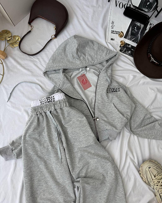 Жіночий стильний прогулянковий костюм з резинкою на штанах двунитка Одеса - фото 3