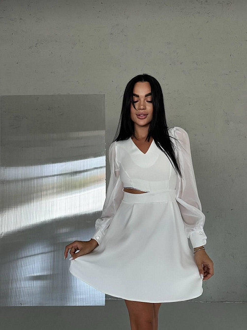 Жіноча елегантна сукня з асиметричним ефектним вирізом і шифоновими рукавами костюмка Білий, 46 Одеса - фото 7