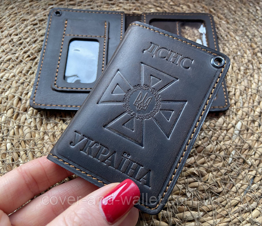 Шкіряна обкладинка ДСНС із відділенням для жетону коричневого кольору Puos Київ - фото 6