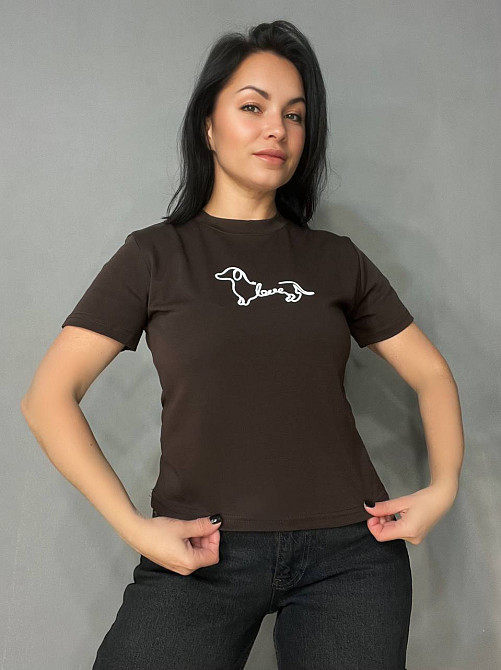 Футболка жіноча A-N 25195 однотонна базова з вишивкою собачки попереду середня довжина  one size, коричневий, one size Київ - фото 14