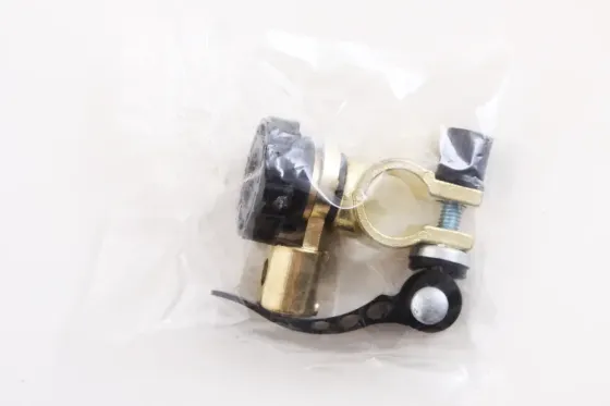 Клемма АКБ латунная быстросъемная с фиксатором и выключателем массы Г-образная - черная Винница