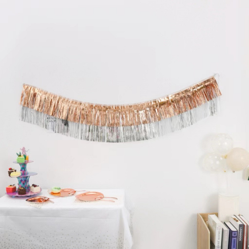 Гирлянда из дождика для фотозоны 180 на 35 см шампань-серебристый Киев - изображение 1