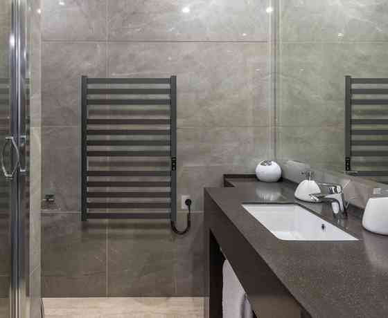 Электрический полотенцесушитель HF Oxford  770х530 TR K черный мат Киев