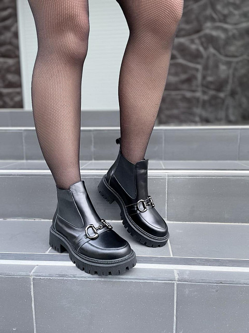 SOTHBY'S Черевики жіночі Sothby 's M-1076 чорні (весна-осінь, шкіра натуральна) (4986) 36-40 40 Коломыя - изображение 1