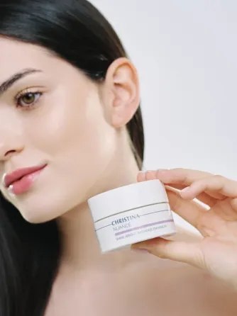 Оновлювальний крем Інтенсивне сяяння Christina Nuance Shine Bright Radiance Enhancer 50 мл Дніпро