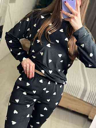 Женский уютный домашний костюм двойка с сердечками турецкий плюш-велюр Черный, 50/52 Одесса