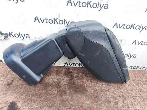 Підлокотник Nissan Note E11 2005-2012 Ковель