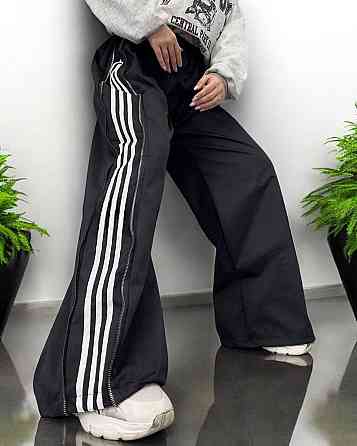 Жіночі стильні плащові штани з лампасами та блискавкою плащівка канада Одеса