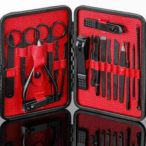 Профессиональный маникюрный набор 18 предметов SBR Киев