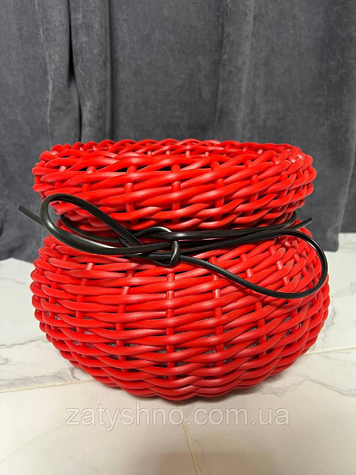 Червоний ротанговий кошик плетений Київ - фото 1