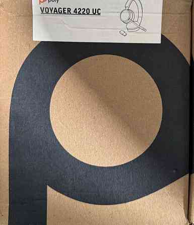 Нова, опломбована спеціалізована гарнітура Plantronics Voyager 4220 UC Киев