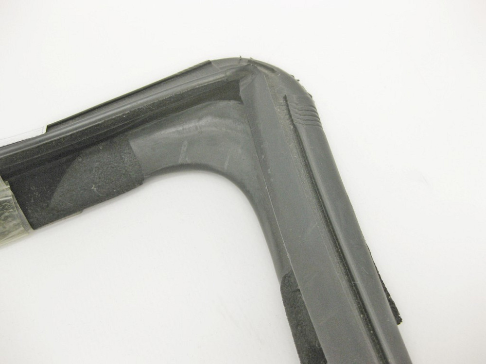 Mercedes-Benz  A1647250325 Ущільнювач опускного скла передніх лівих дверей ML W164 GL X164 Одеса - фото 6