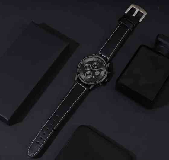 Подарочный набор для мужчин: 1наручные часы, 1 браслет и 1 ожерелье- диам 4,2 дл 22см шир рем 2см, без коробки Киев