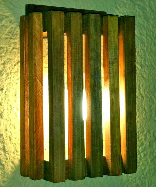 Светильник настенный 