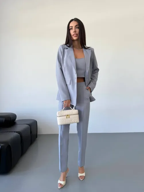 Стильний брючний костюм трійка із піджаком Одеса - фото 14