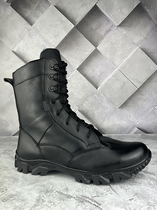 Тактичні чоловічі зимові водонепронекні берці Тайфун теплі армійські берці з хутром прошиті та проклеєні WAR Львів - фото 4