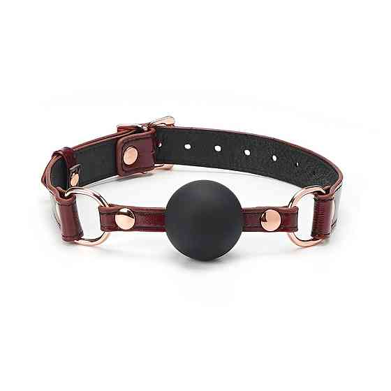 Силіконовий кляп Liebe Seele Wine Red Ball Gag, діаметр кульки 4,3 см, ремінь із натуральної шкіри Sex Aura Київ