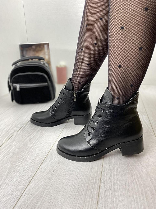 Черевики жіночі M.KRAFT чорні натуральна шкіра висота каблука 4см розмір 39 (2514) Коломыя - изображение 1