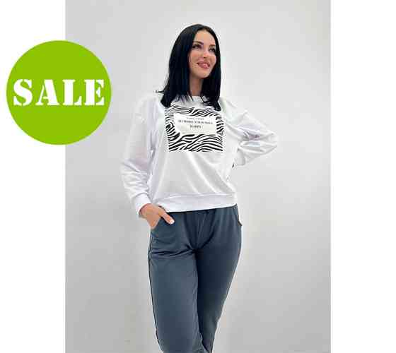 Трикотажный спортивный костюм с принтом 