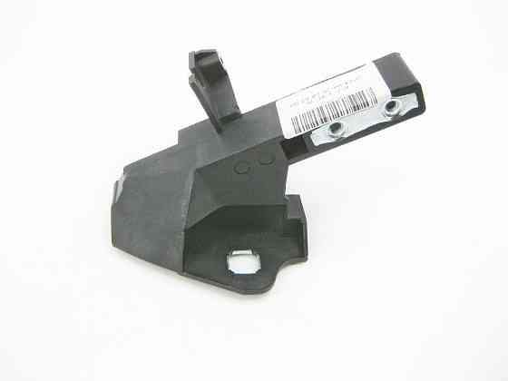 Mercedes-Benz  A2056203401 Новий пластиковий кронштейн лівої фари на підсилювачі переднього бампера C-Class W205 Одесса