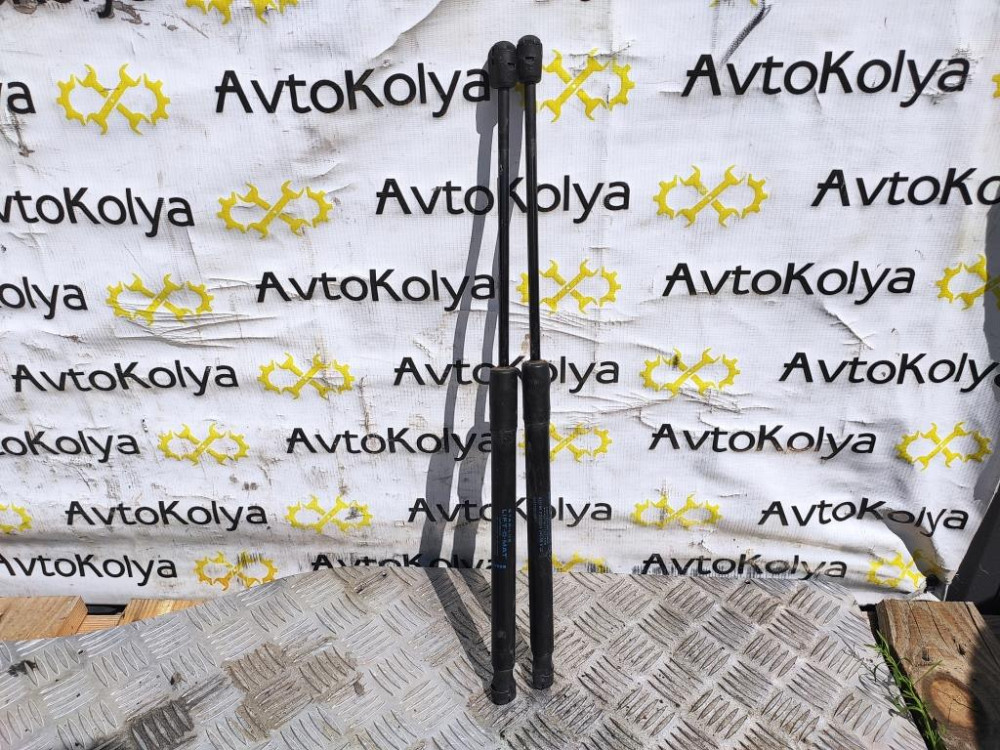 Амортизатор кришки багажника Renault Megane III 2009-2016 (844300009R) Ковель - фото 2