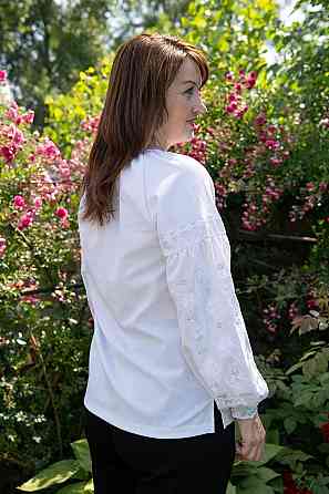 Вышиванка женская с длинным рукавом  льняная, белая  топ Киев
