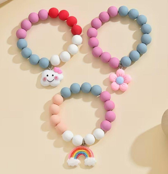 Набір дитячих браслетів на резинці з підвісками, кольорові бусини, 3 шт Київ - фото 2