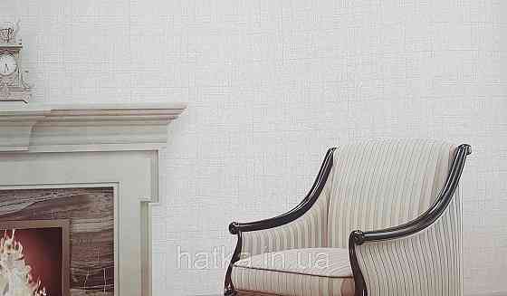 Шпалери вінілові на флізеліні AdaWall Signature1.06х10 під шкіру смуги структурні білі молочні Київ