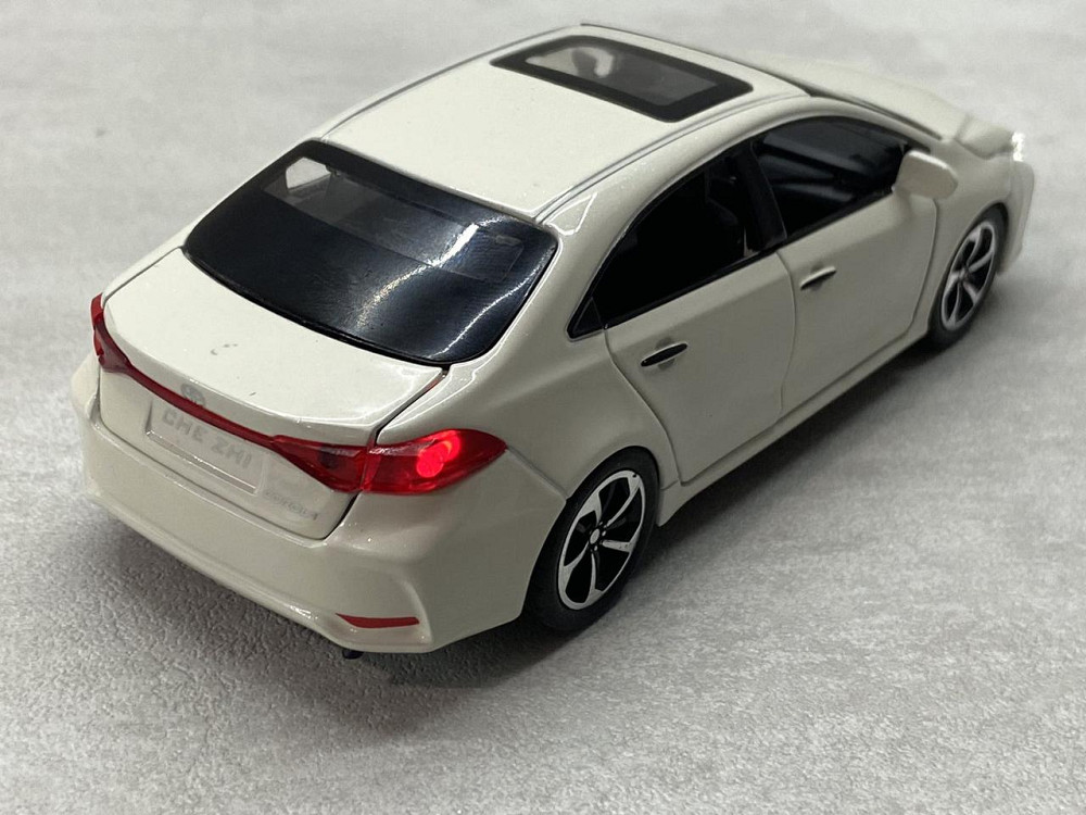 Машинка TK Union Group Toyota Corolla інерційна 1:32 Біла (GT-6258) Чернігів - фото 5