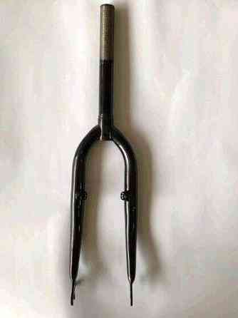 Вилка велосипедна жорстка (з кріпленням V-brake, 20) (чорна) Мукачево