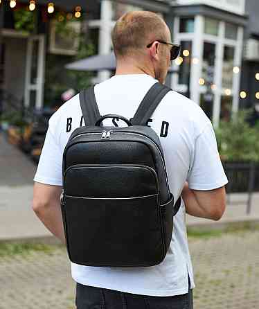 Універсальний чоловічий рюкзак із шкіри 41х31х16, зручний наплічник для ноутбука та документів, чорний Київ