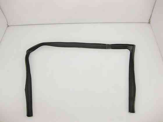 Mercedes-Benz  A2517250125 Ущільнювач опускного скла передніх лівих дверей R-Class W251 Одеса