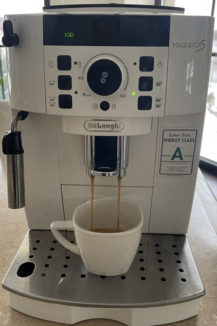 Кофеварка Delonghi Magnifica S Киев - изображение 4