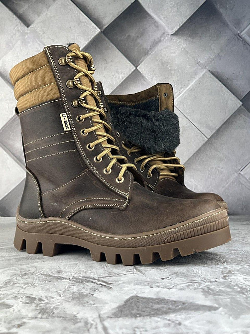 Тактичні чоловічі зимові водонепронекні берці коричневі теплі армійські берці з хутром прошиті та проклеєні WAR Львів - фото 3