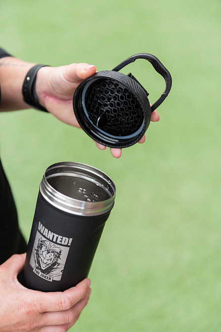 Шейкер спортивний SmartShake Reforce 900ml DC Joker Каменское - изображение 3