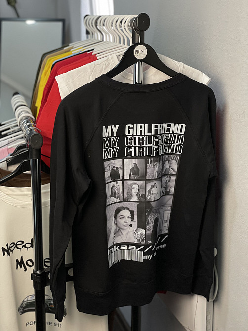 Світшот унісекс - "MY GIRLFRIEND" з вашими фото, текстом та річницею Чернівці - фото 1