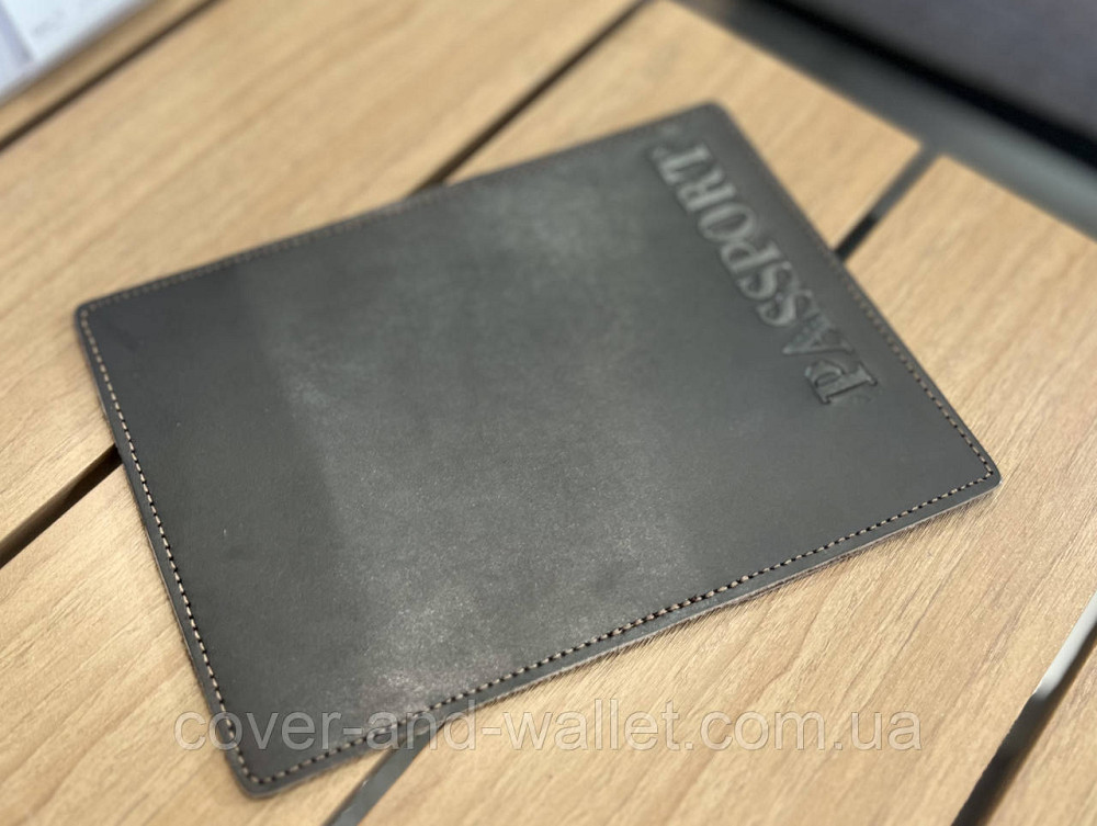 Шкіряна обкладинка на паспорт шоколадного кольору ST Leather Київ - фото 15