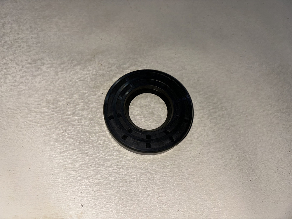 Сальник (манжета армированная) 2.2-30х60. Харьков - изображение 1