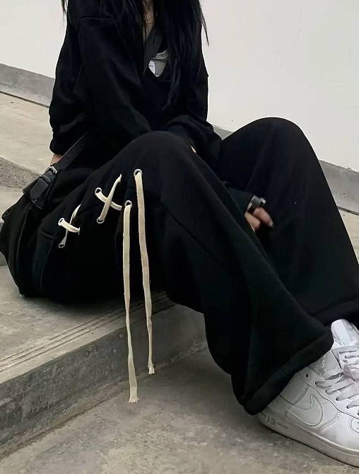 Жіноча вкорочена оверсайз худі на блискавці з капюшоном двонитка Одеса - фото 3