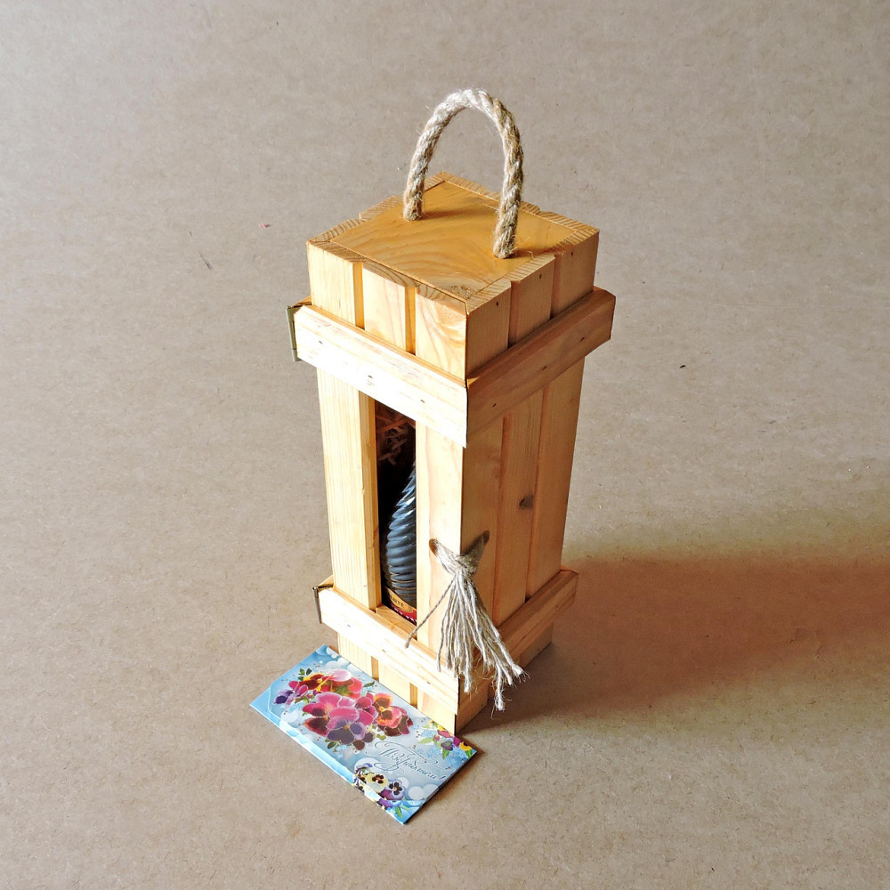 Подарочная коробка 