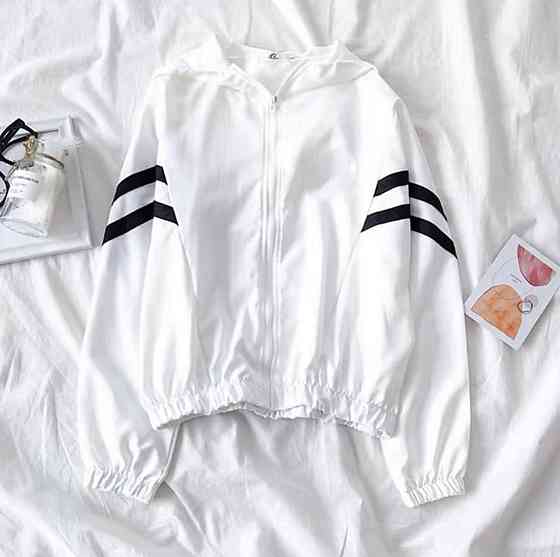 Жіноча спортивна оверсайз ветровка  з капюшоном плащівка Одеса