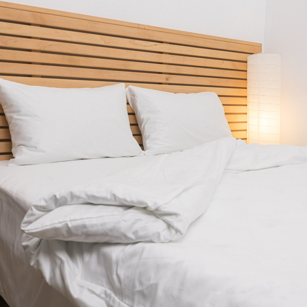 Комплект постельного белья двуспальный Сатин Гладкий 135 г/м2 YouStar (Белый) 2 х 50х70 Сумы - изображение 7