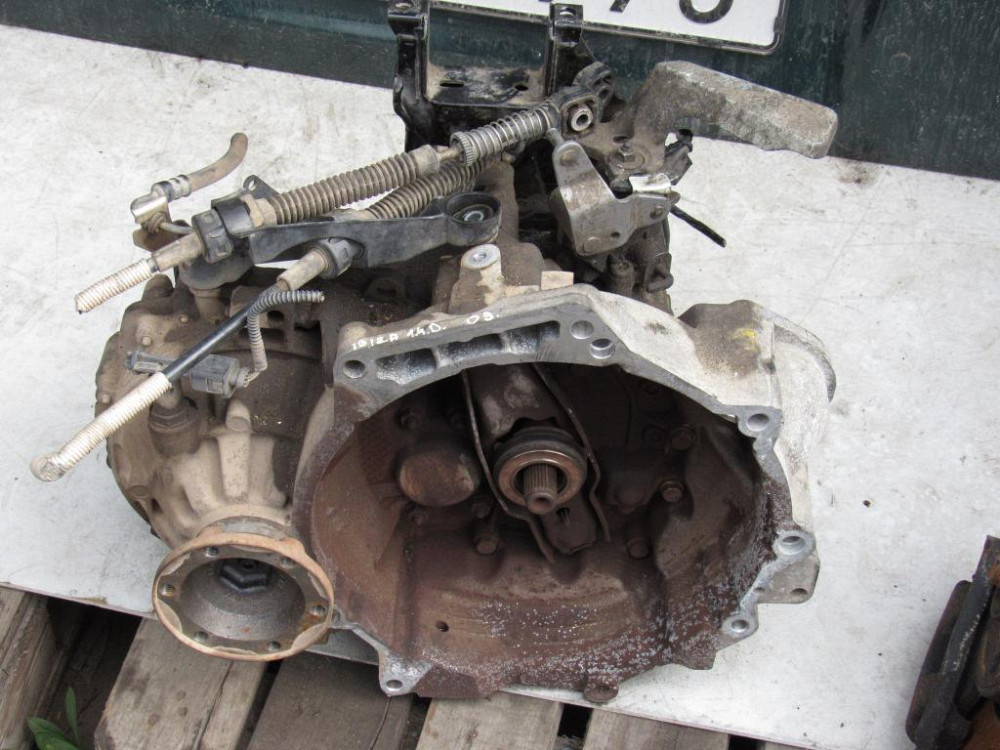 Коробка передач 5 ступ. Volkswagen Polo 1.4 TDI 2009-2015 (JCZ) Ковель - фото 1