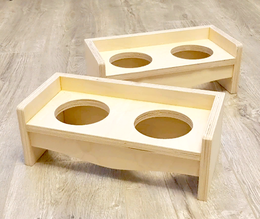 Подставка под миски для кошек 