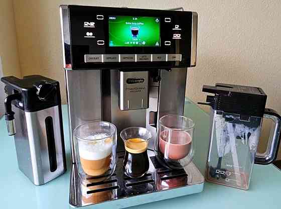 Кофемашина Delonghi PrimaDonna Exclusive . 8 тыс.чашек. Киев