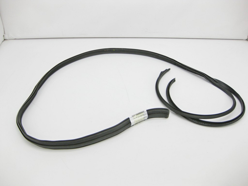 Mercedes-Benz  A2206902398 Ущільнювач над лівими дверима long S-Class W220 Одеса - фото 1