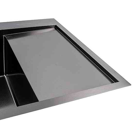 Кухонна мийка 65*50 L PVD чорна VALESO Handmade DÉCOR (сифон круглий, 3,0/0,8) Коломыя