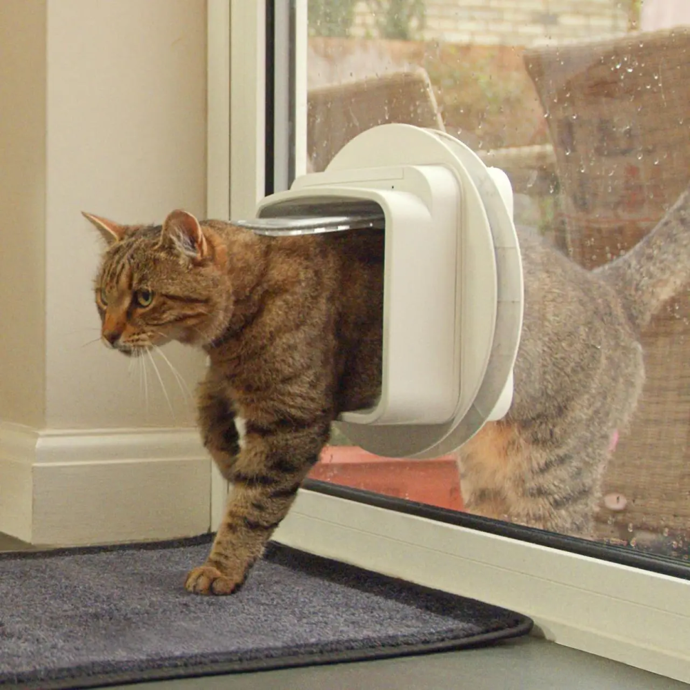 Дверцята для кішок SureFlap Sure Petcare DualScan з мікрочіпом, RFID-бірки для нашийників та сумісність з мікрочіпом, керування Київ - фото 10
