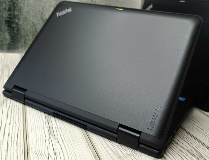 Ноутбук Трансформер : Lenovo ThinkPad Yoga 11e 11.6